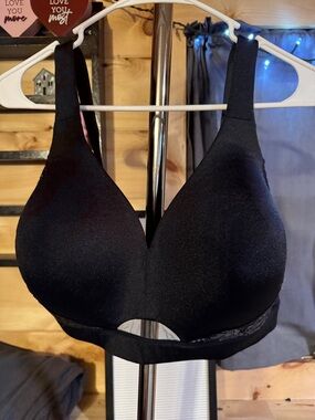 Cacique Black Wireless Seamless T-Shirt Bra